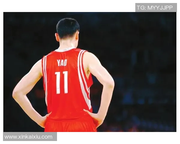 新秀姚明下盘稳健表现引发球迷热议展现未来篮球巨星潜力 新秀姚明下盘稳健表现引发球迷热议展现未来篮球巨星潜力